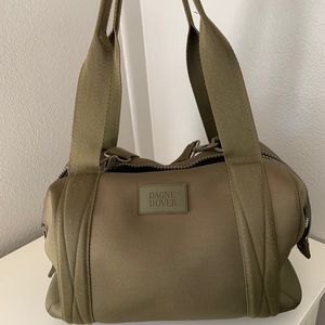 Landon Carryall Medium Bag